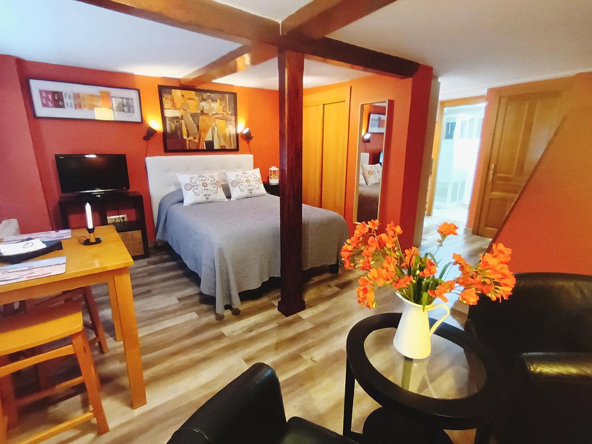 Apartamentos La Casa Del Pintor Кудильеро Экстерьер фото