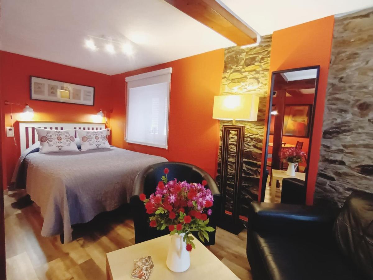 Apartamentos La Casa Del Pintor Кудильеро Экстерьер фото